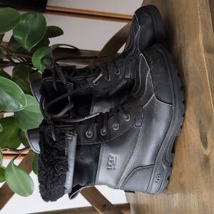 UGG Butte ll CWR Waterproof Boots 2 Boys Girls Black Shearling Leather